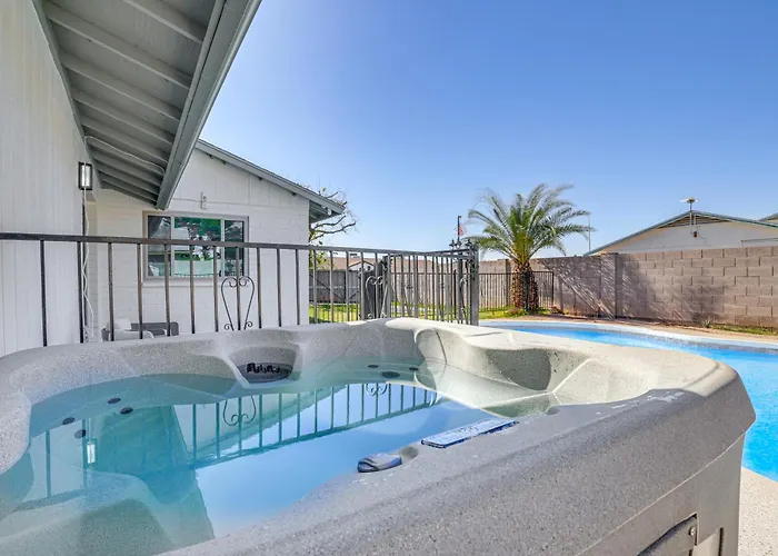 Snowbird Haven W/ Hot Tub! 3 Mi To Dtwn Holiday home Chandler