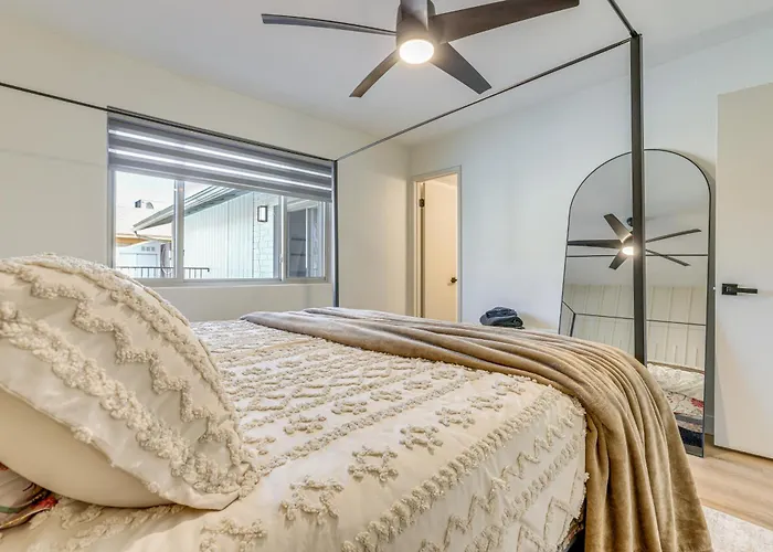 Snowbird Haven W/ Hot Tub! 3 Mi To Dtwn Holiday home Chandler