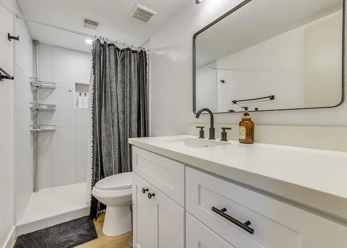 Holiday home Snowbird Haven W/ Hot Tub! 3 Mi To Dtwn Chandler
