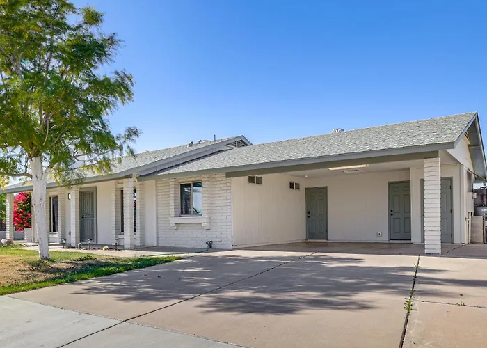 Snowbird Haven W/ Hot Tub! 3 Mi To Dtwn Holiday home Chandler